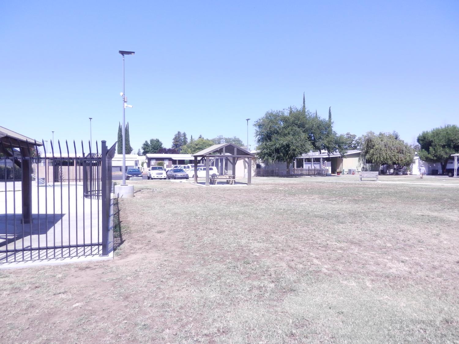 3550 Duke Ave #24, Fresno, CA 93727