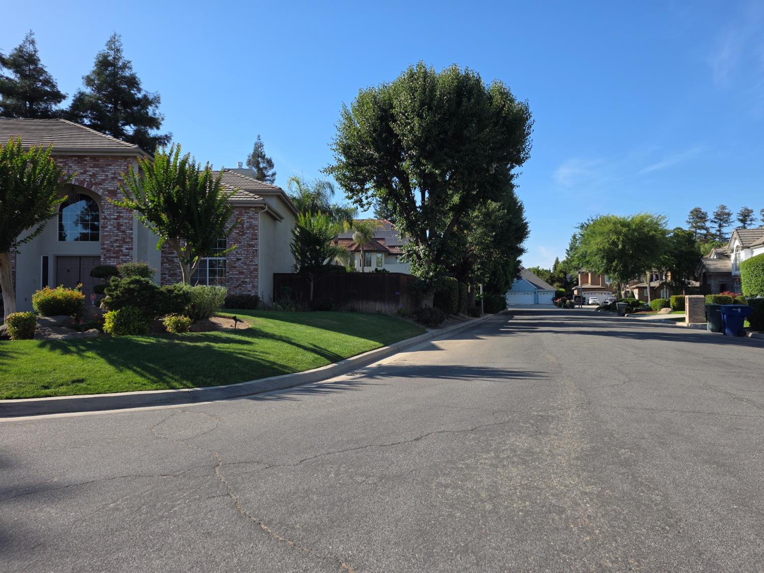 4950 W Minarets Ave, Fresno, CA 93722