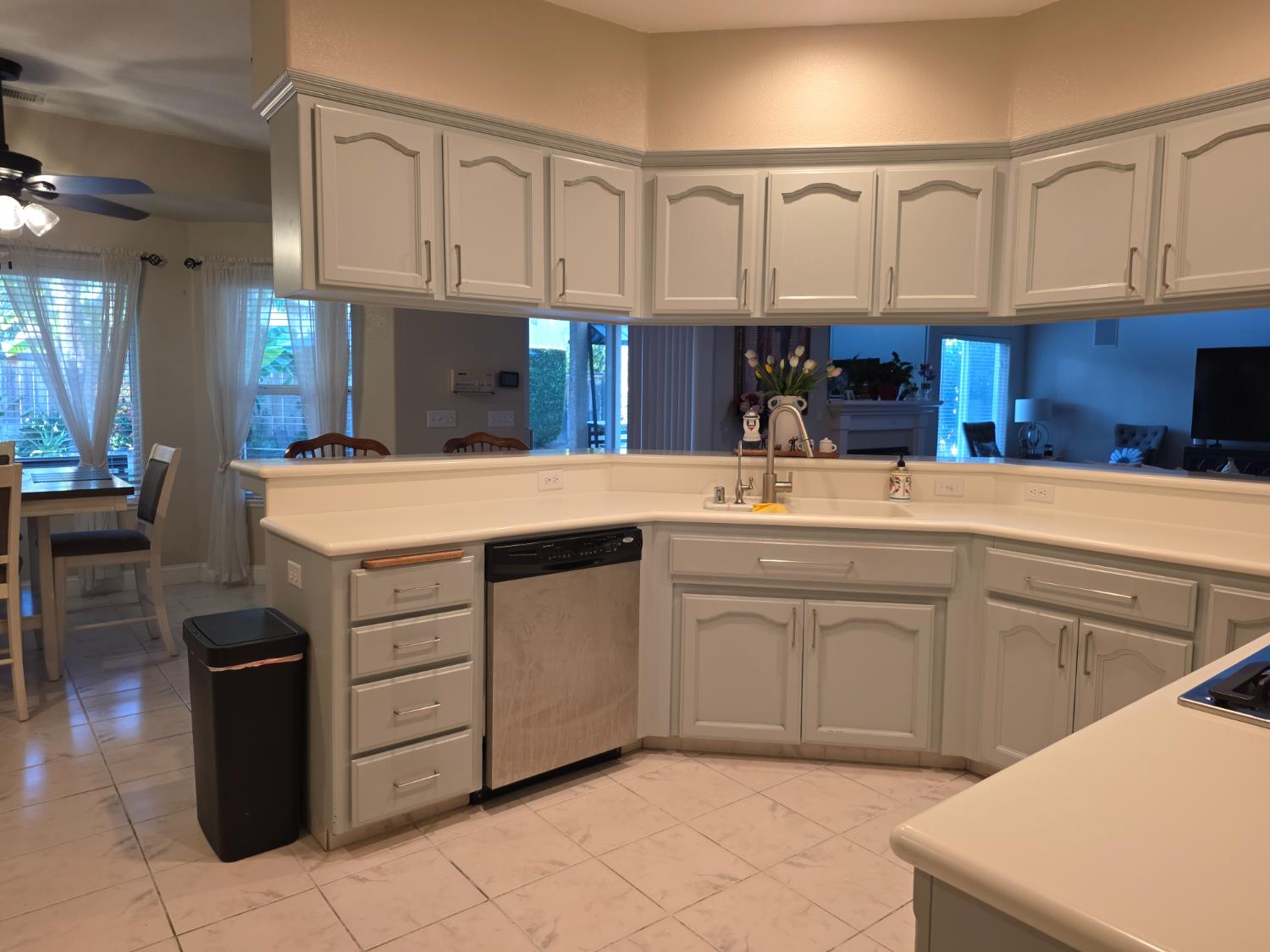 4950 W Minarets Ave, Fresno, CA 93722