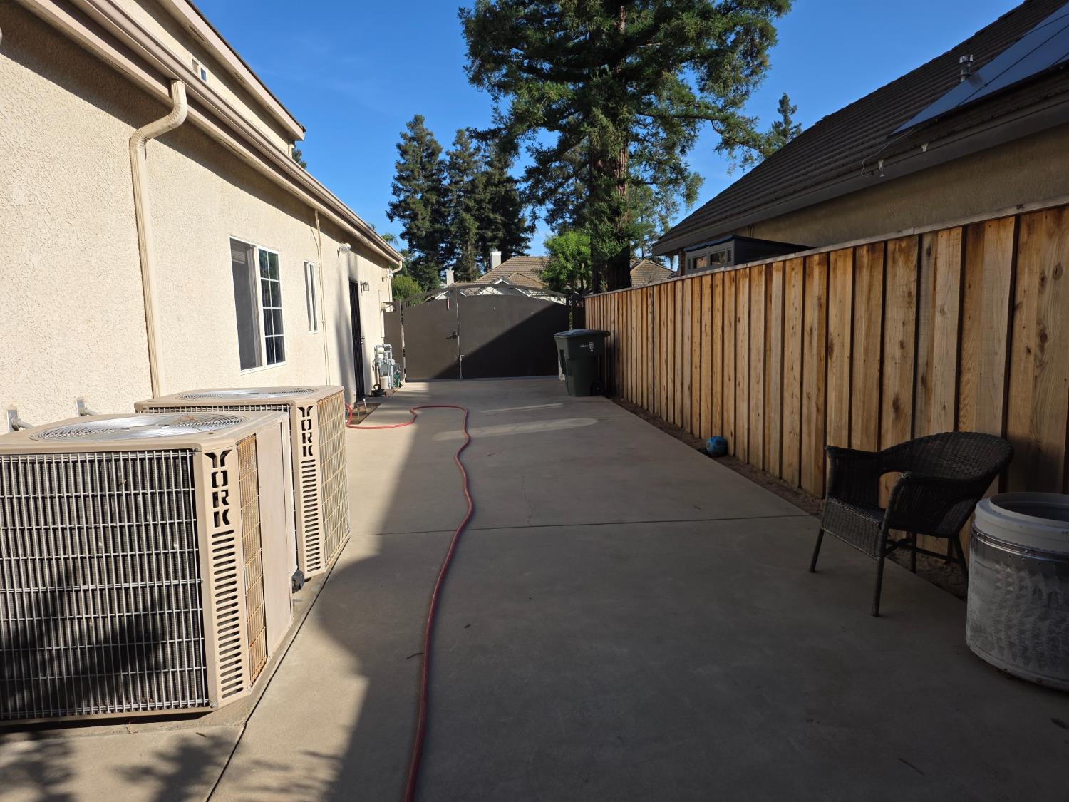 4950 W Minarets Ave, Fresno, CA 93722