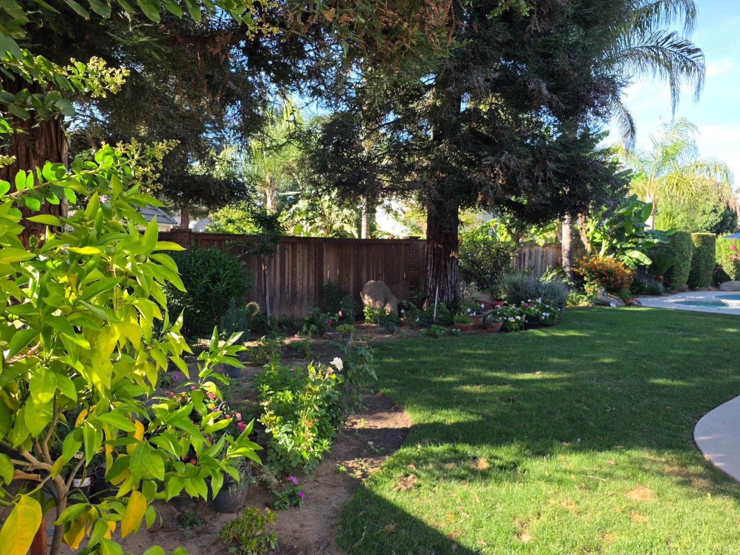 4950 W Minarets Ave, Fresno, CA 93722