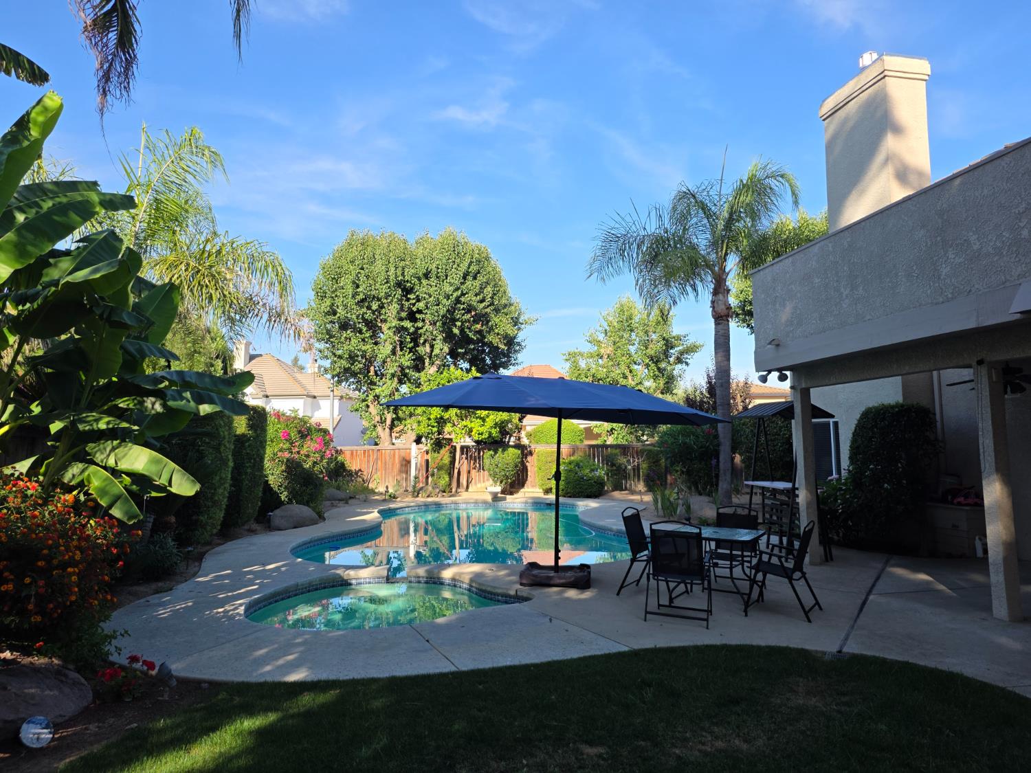 4950 W Minarets Ave, Fresno, CA 93722