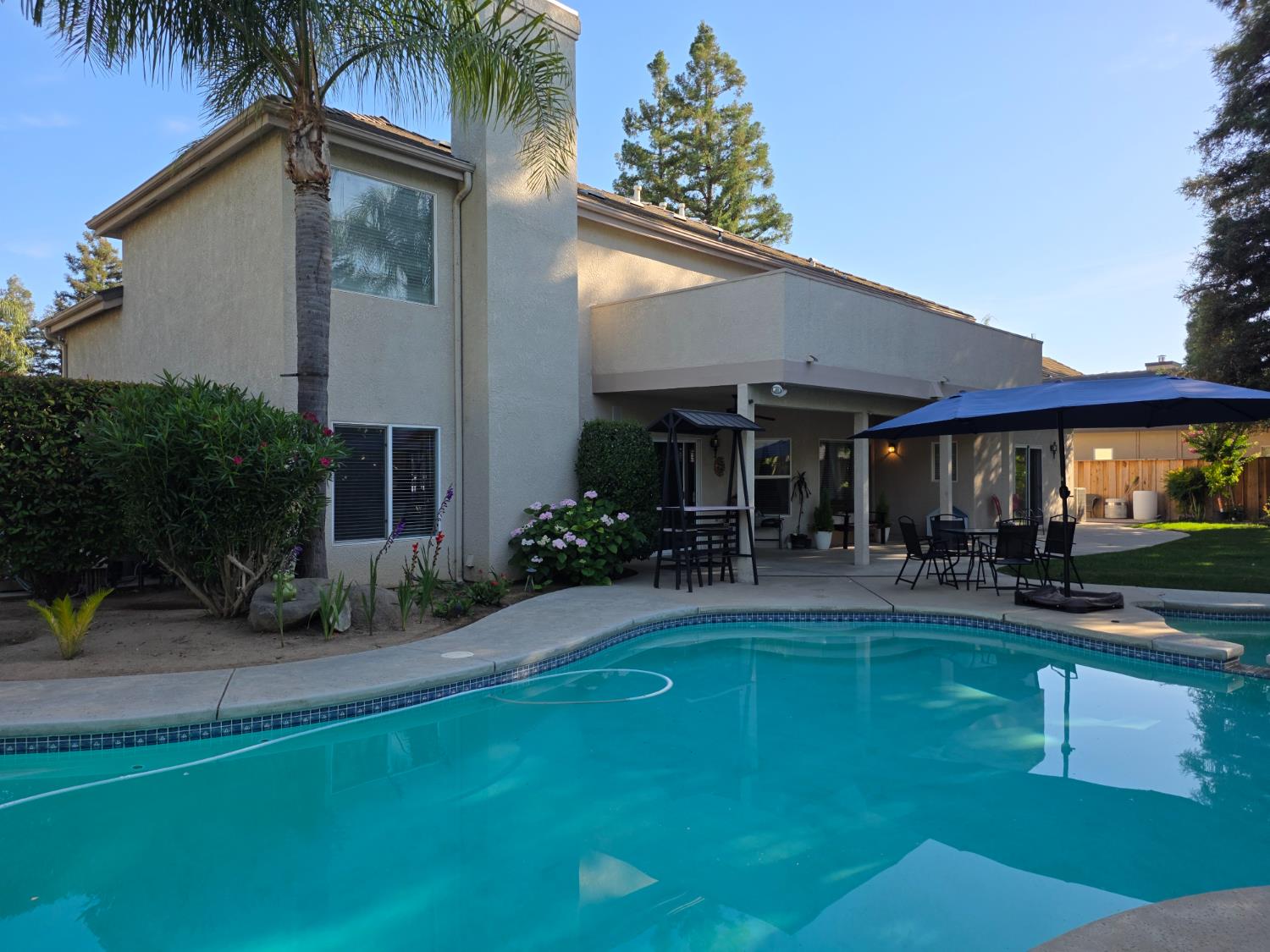 4950 W Minarets Ave, Fresno, CA 93722