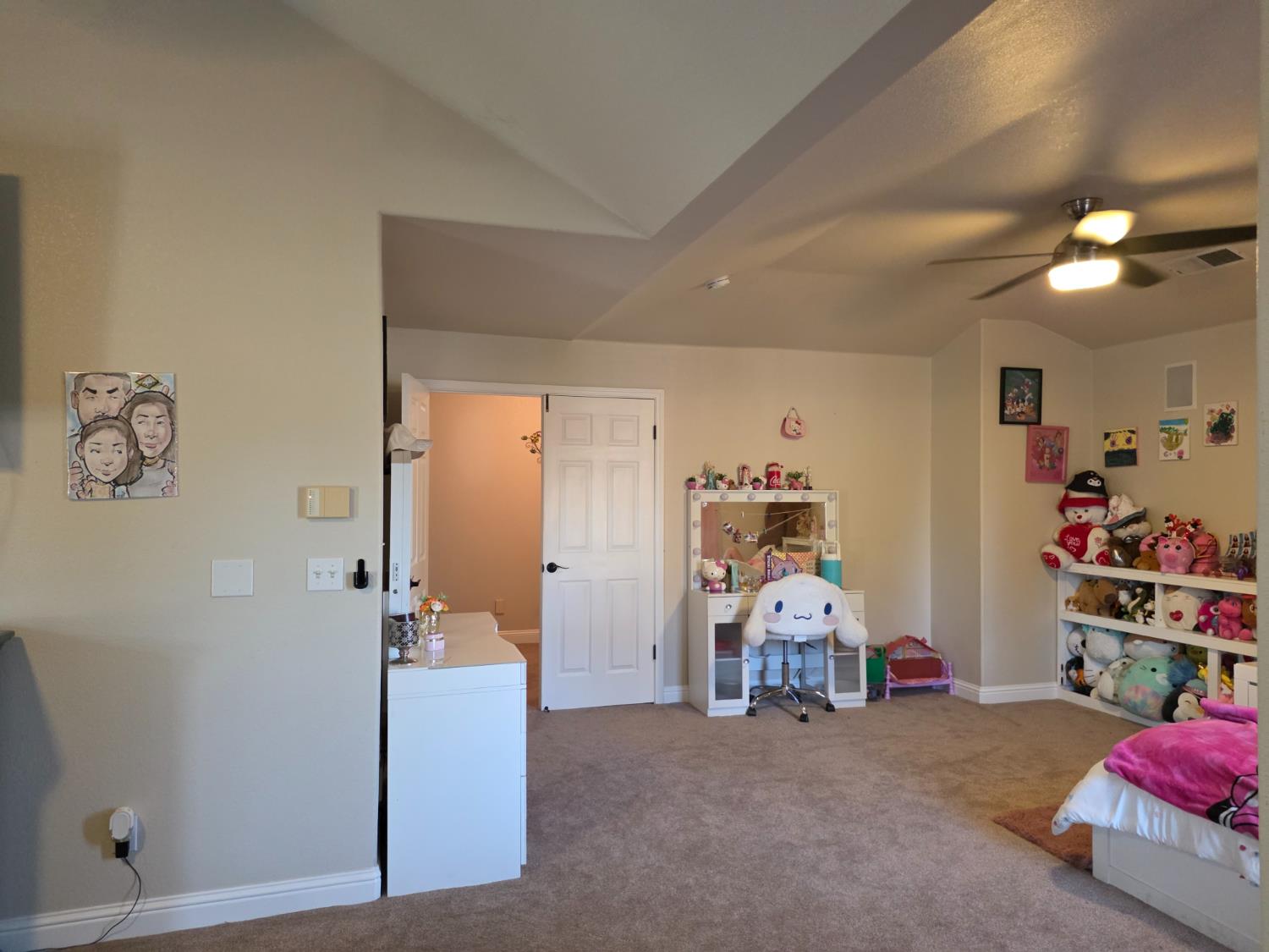 4950 W Minarets Ave, Fresno, CA 93722