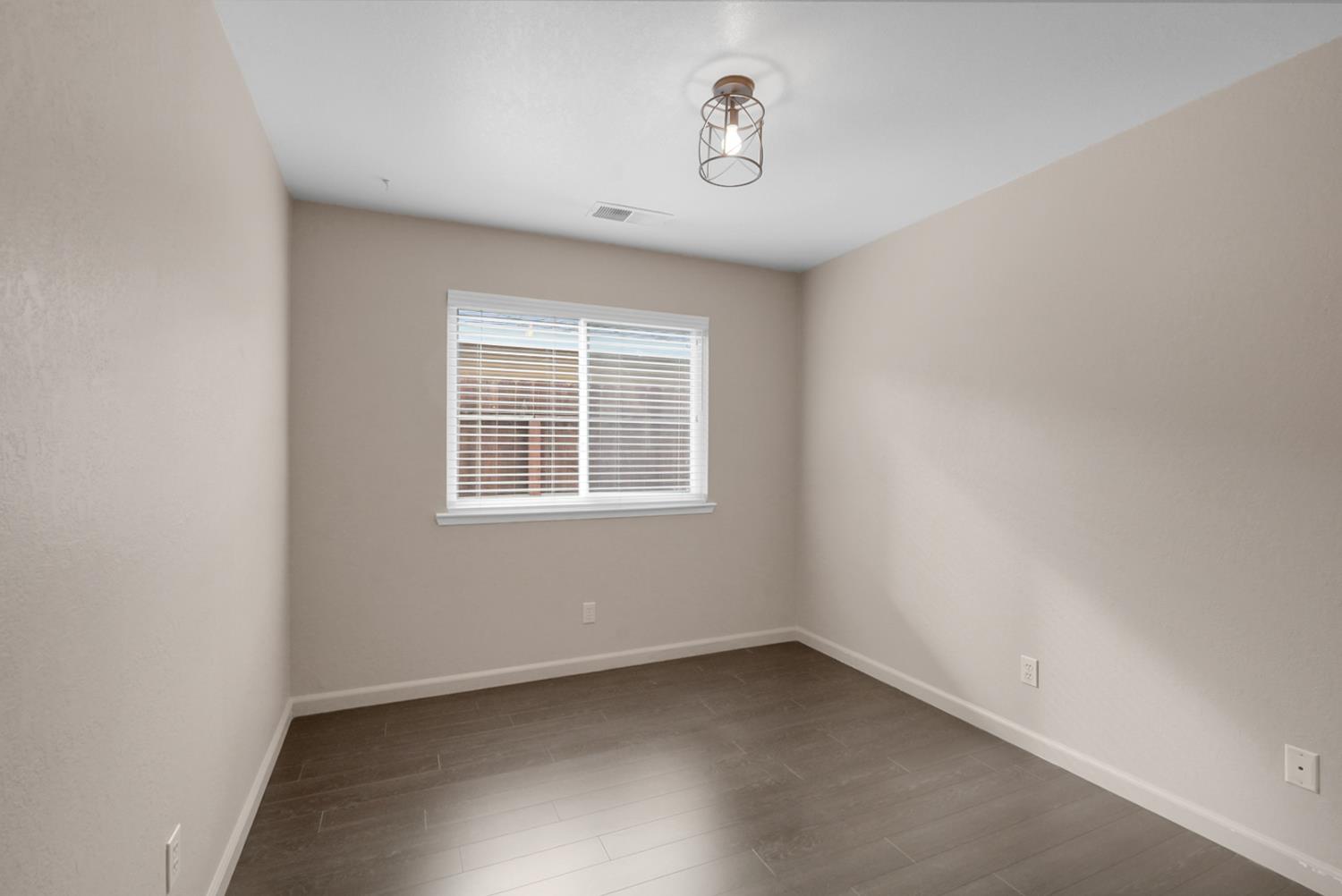 406 Jefferson St, Chowchilla, CA 93610
