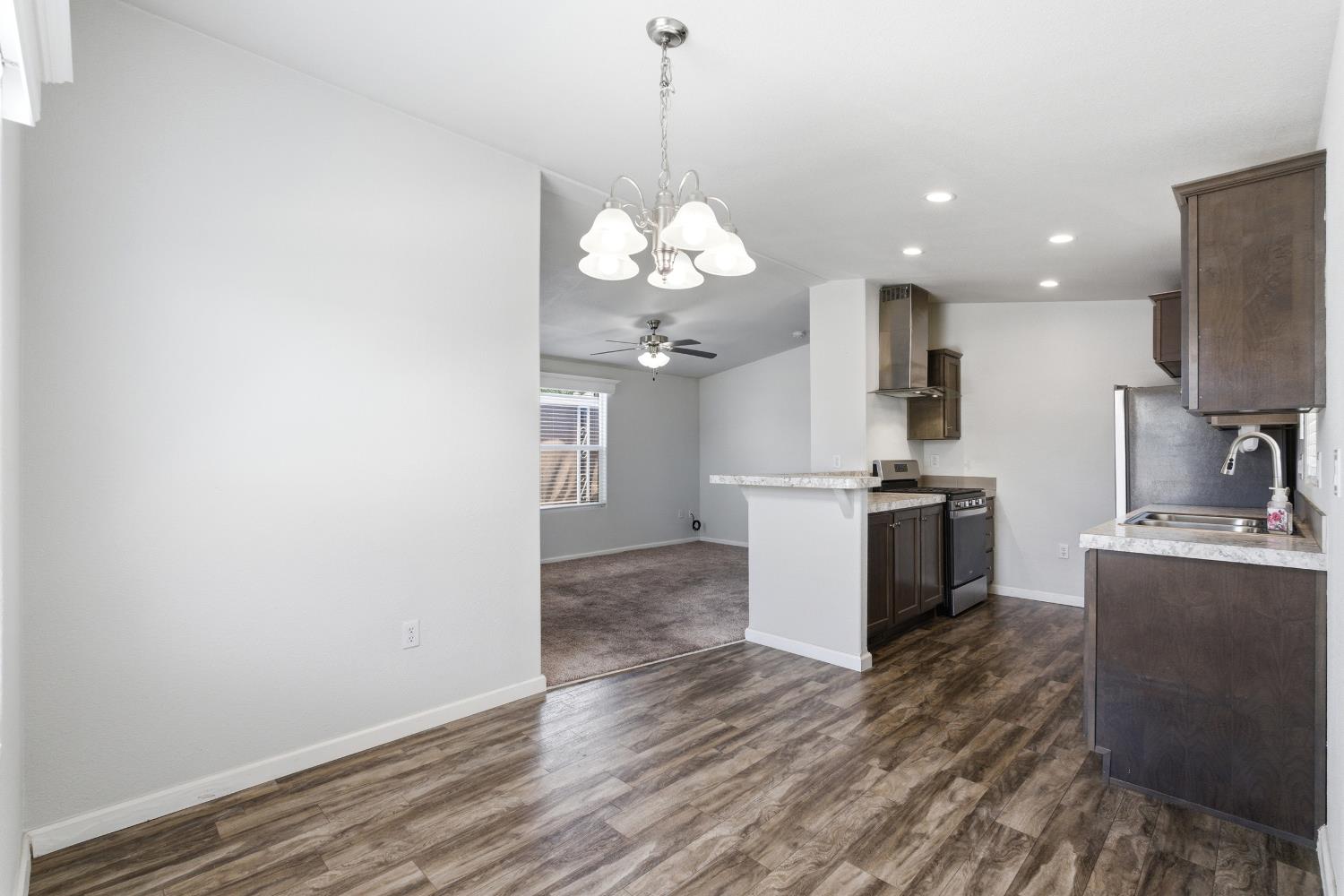 1650 Villa Ave #28, Clovis, CA 93612