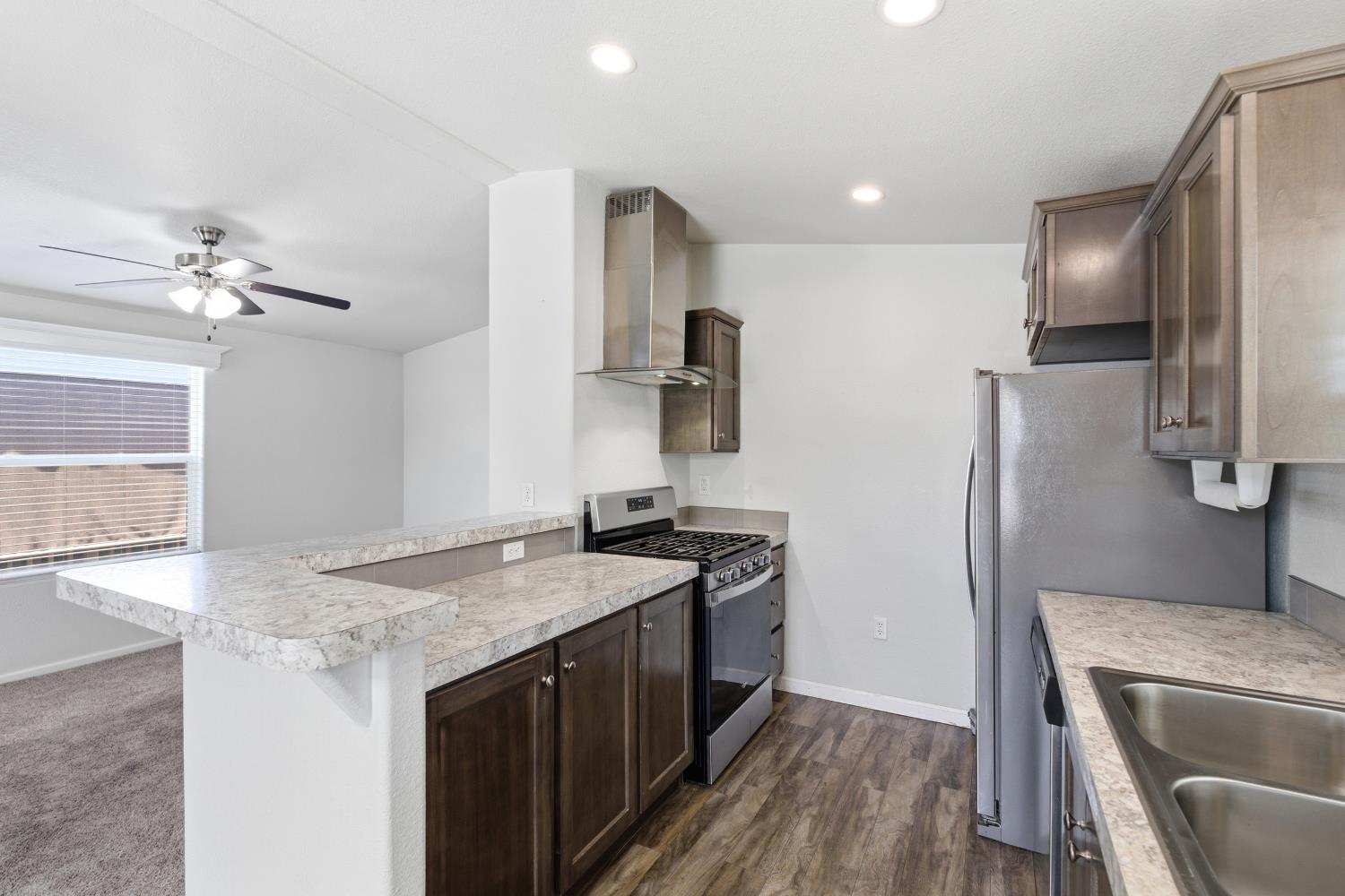 1650 Villa Ave #28, Clovis, CA 93612