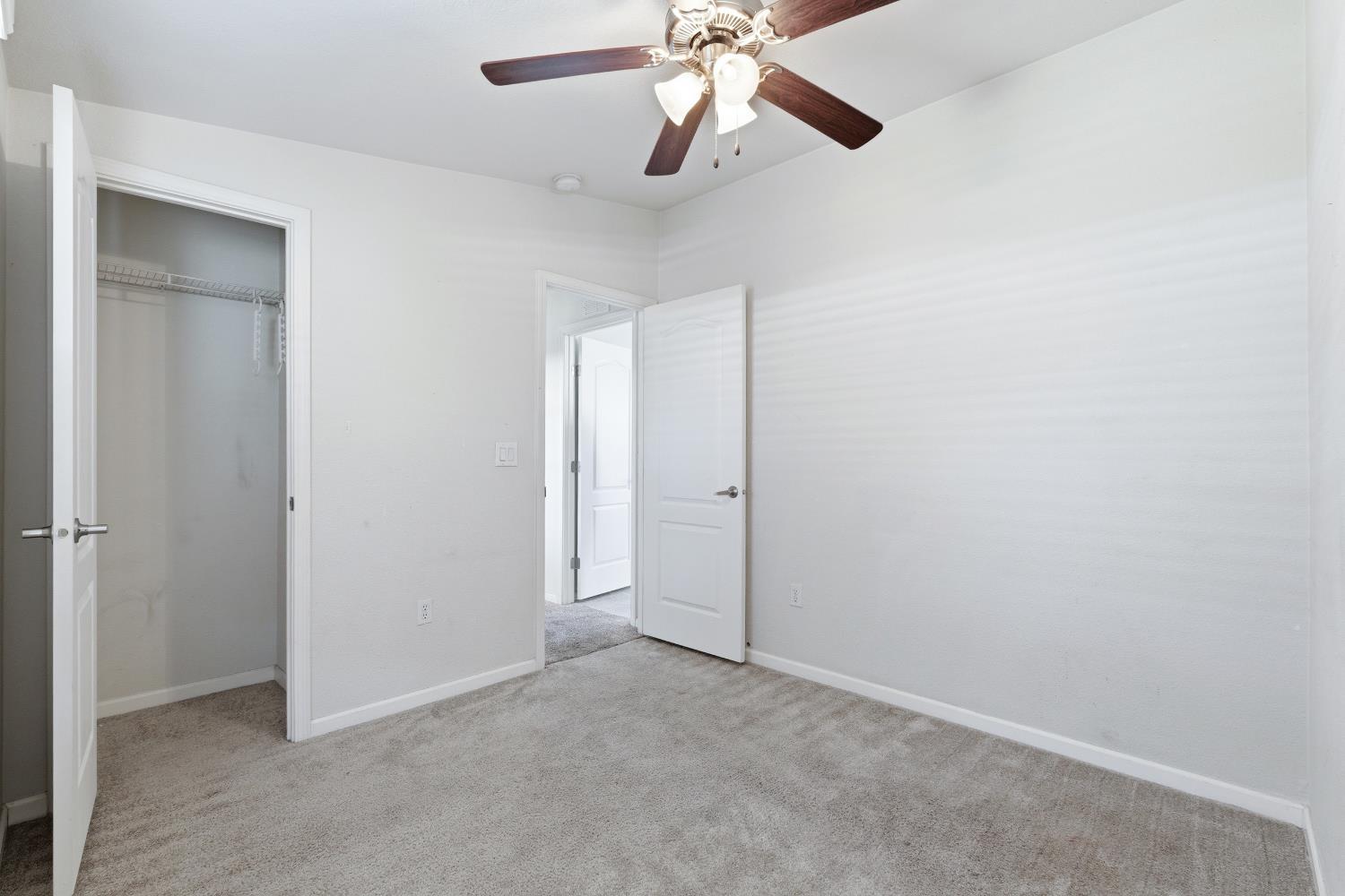 1650 Villa Ave #28, Clovis, CA 93612