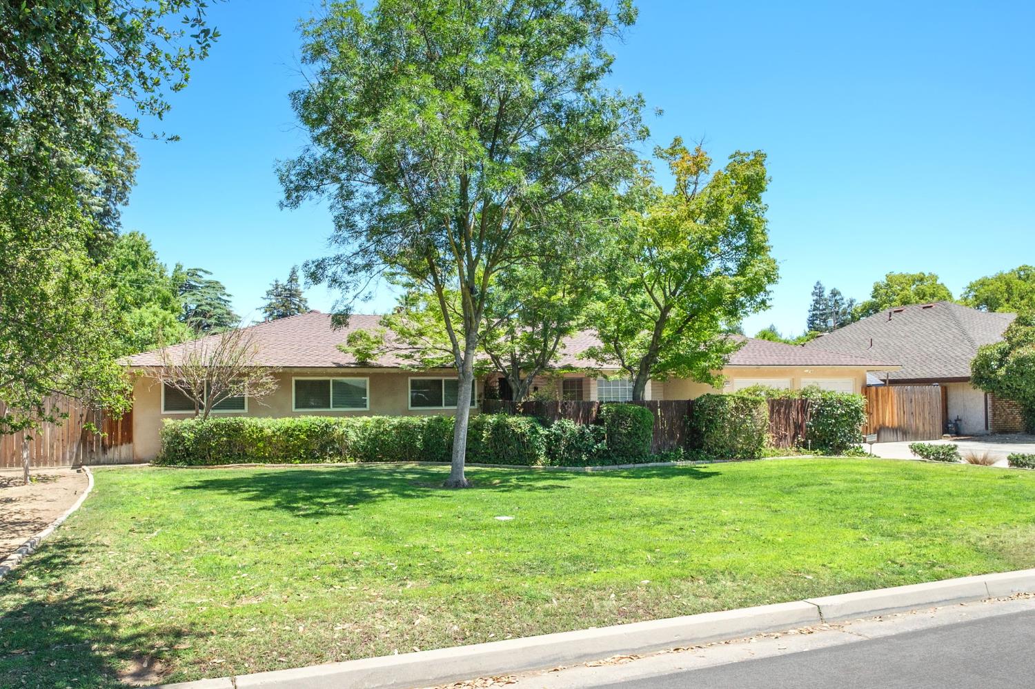 5492 N Ferger, Fresno, CA 93704