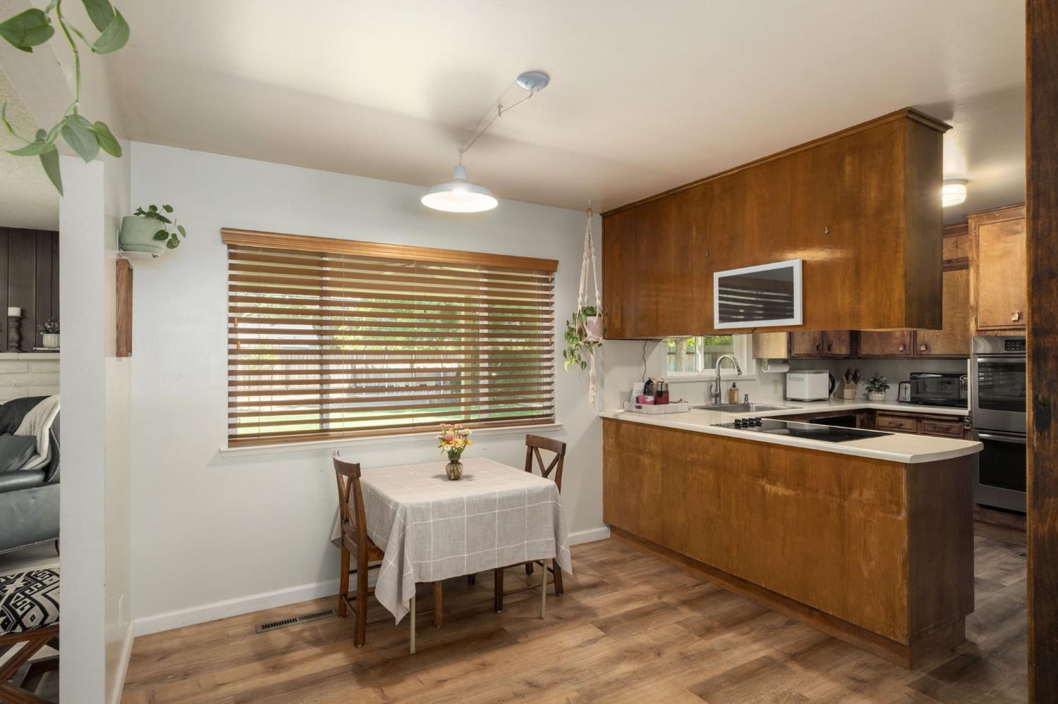5492 N Ferger, Fresno, CA 93704