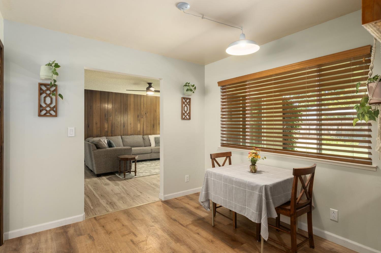 5492 N Ferger, Fresno, CA 93704