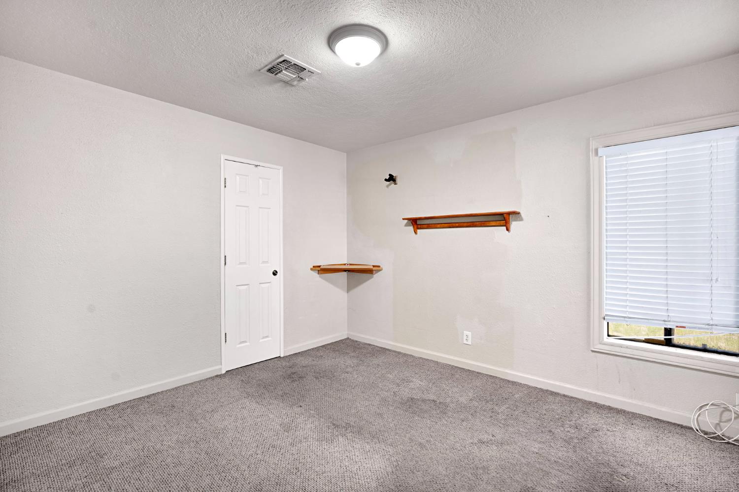 1519 N Wilson Ave, Fresno, CA 93728