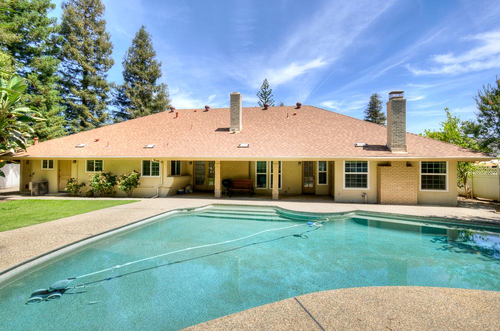 5612 Columbia Dr N, Fresno, CA 93727
