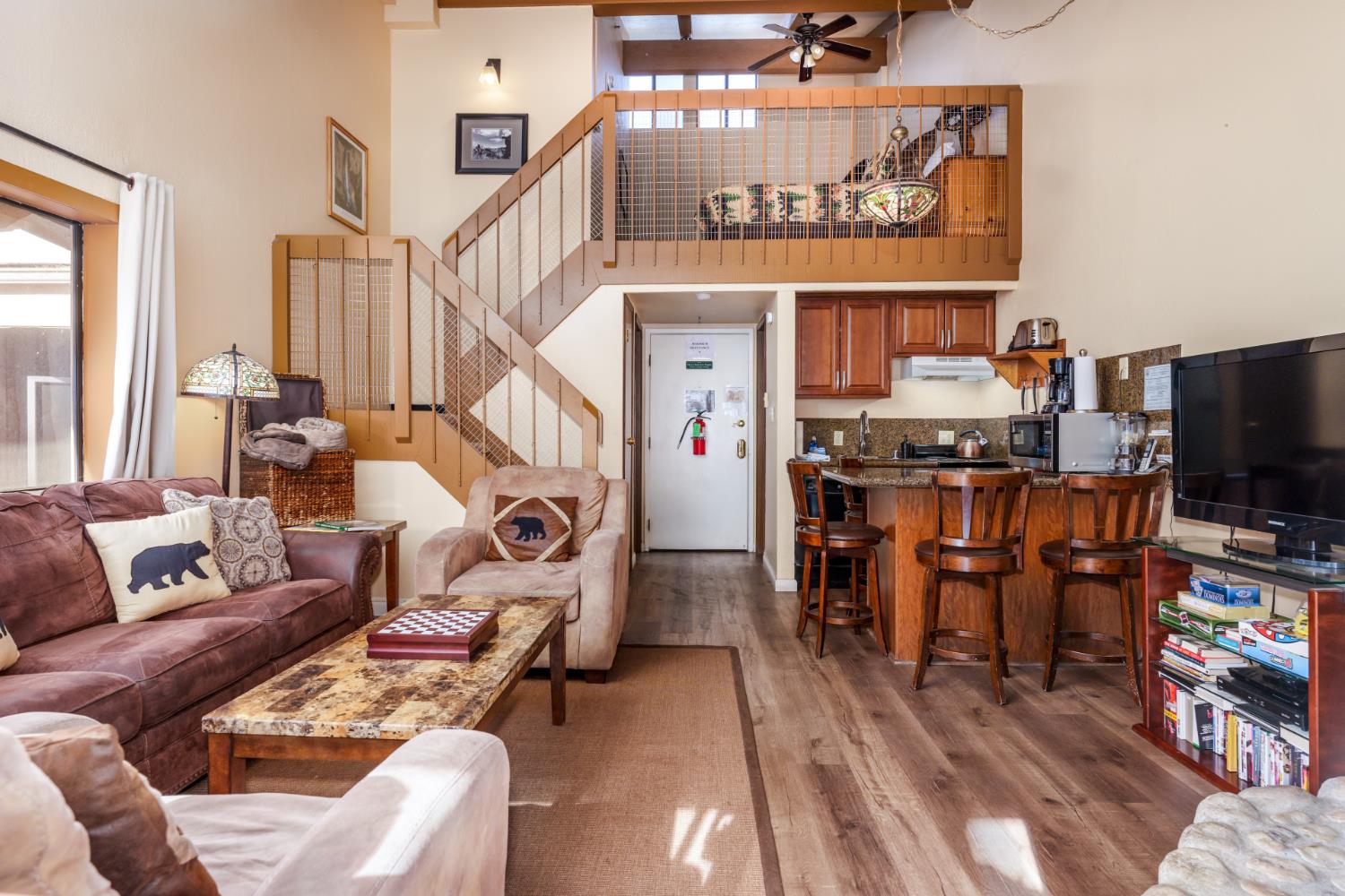 7540 Henness Cir #B206, Yosemite West, CA 95389