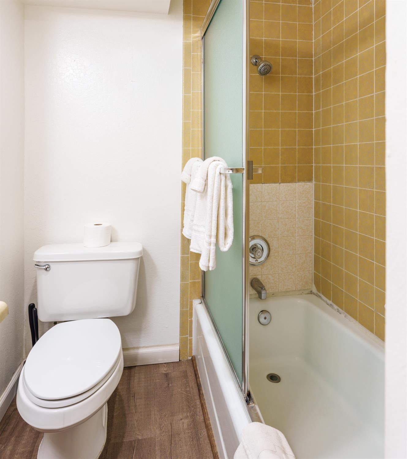 7540 Henness Cir #B206, Yosemite West, CA 95389