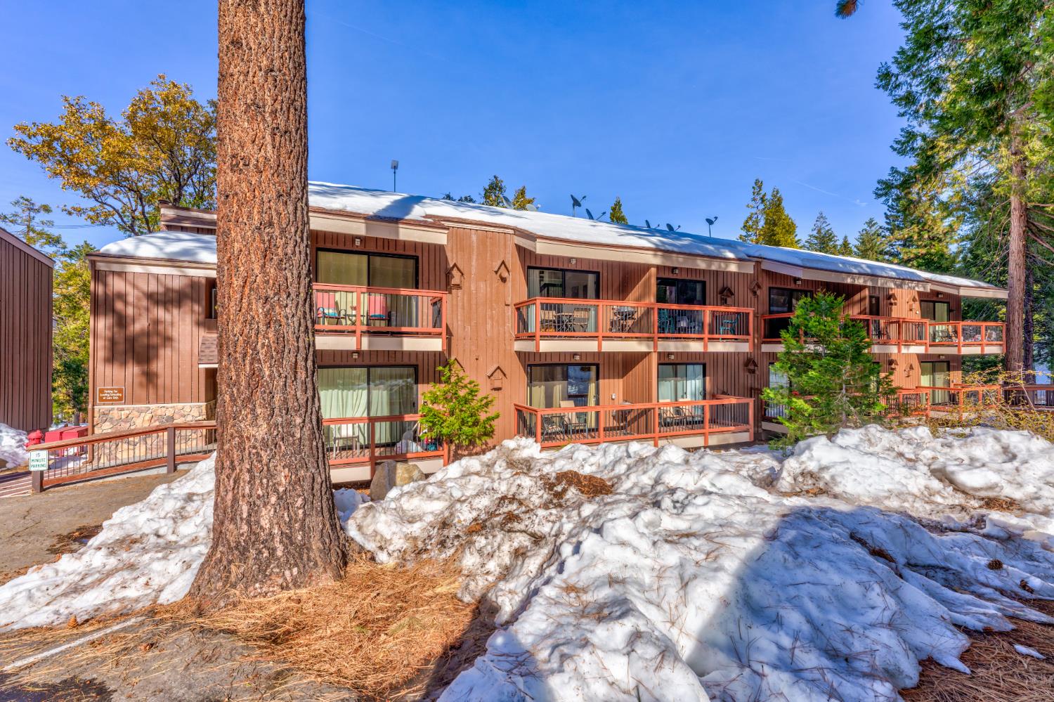 7540 Henness Cir #B206, Yosemite West, CA 95389