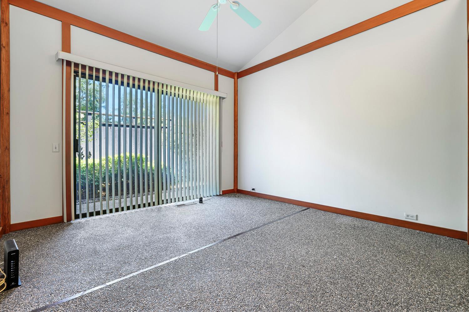 4550 N College Ave, Fresno, CA 93704
