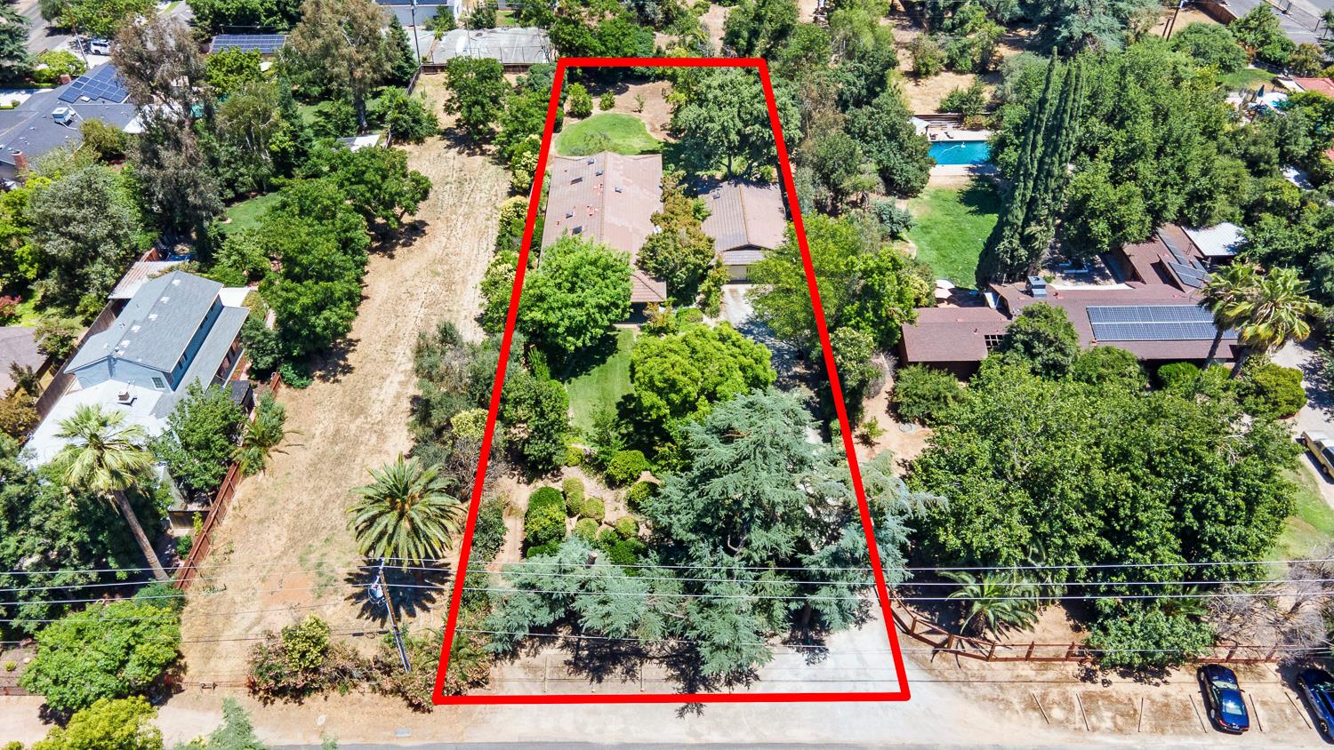 4550 N College Ave, Fresno, CA 93704