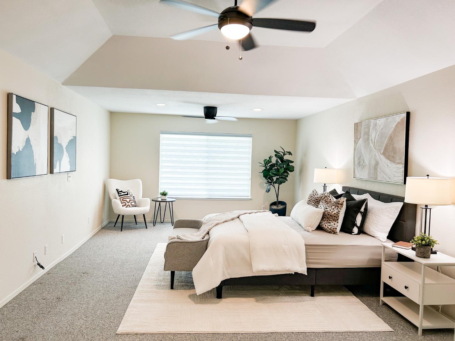 505 E Mariners Cir, Fresno, CA 93730