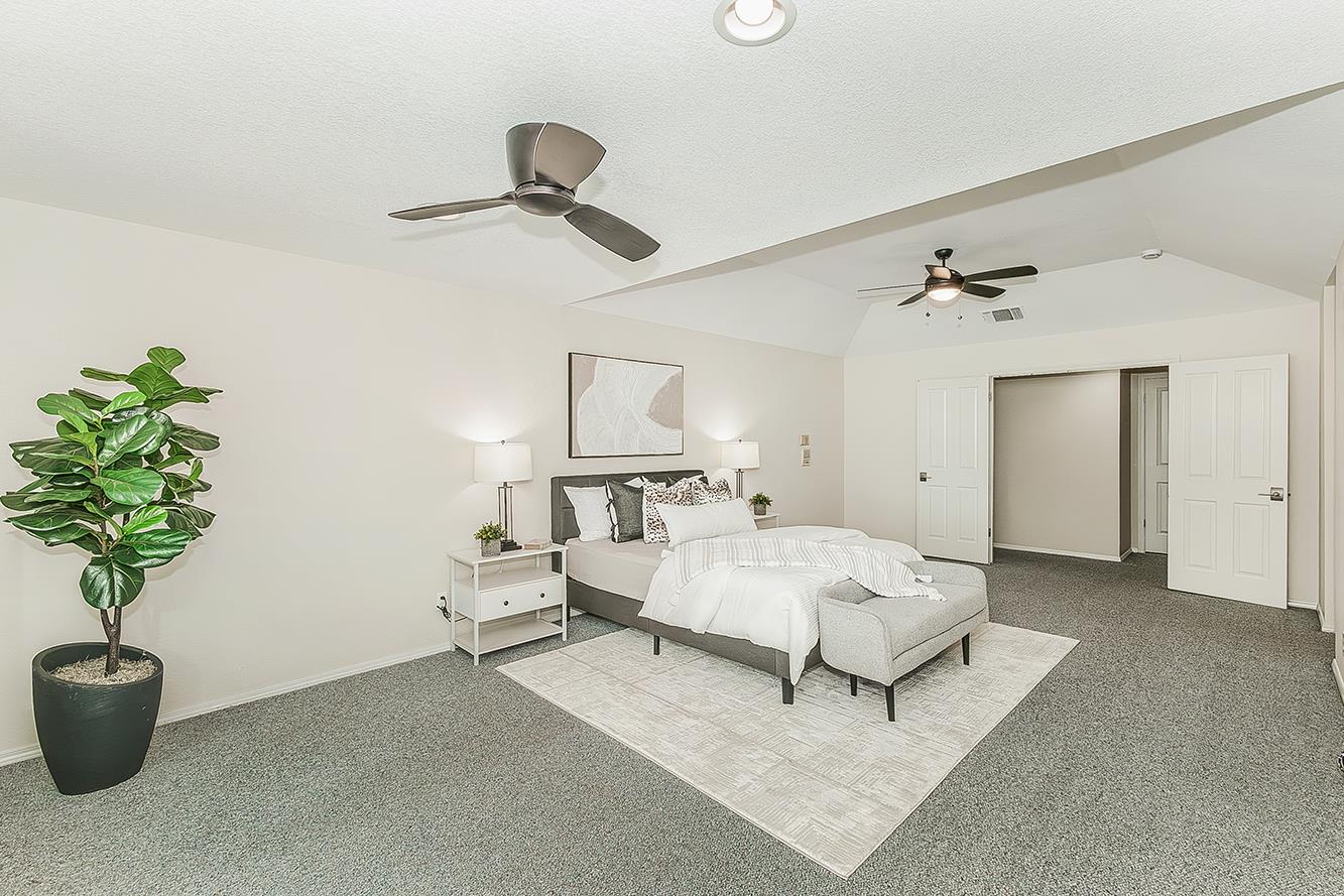 505 E Mariners Cir, Fresno, CA 93730