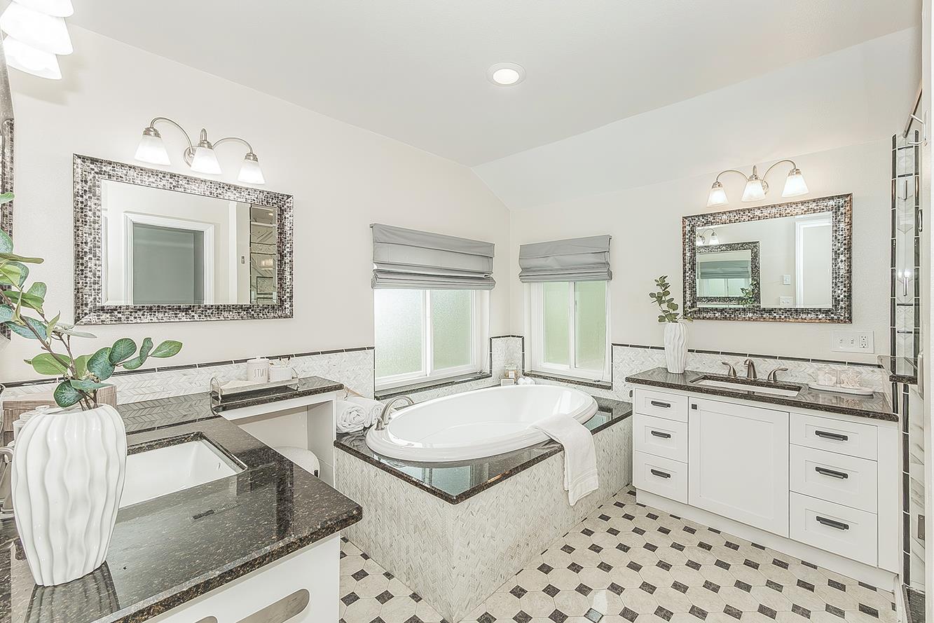505 E Mariners Cir, Fresno, CA 93730