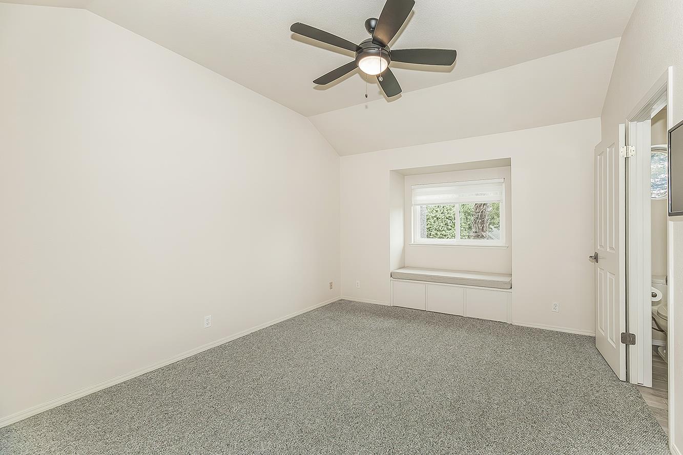 505 E Mariners Cir, Fresno, CA 93730