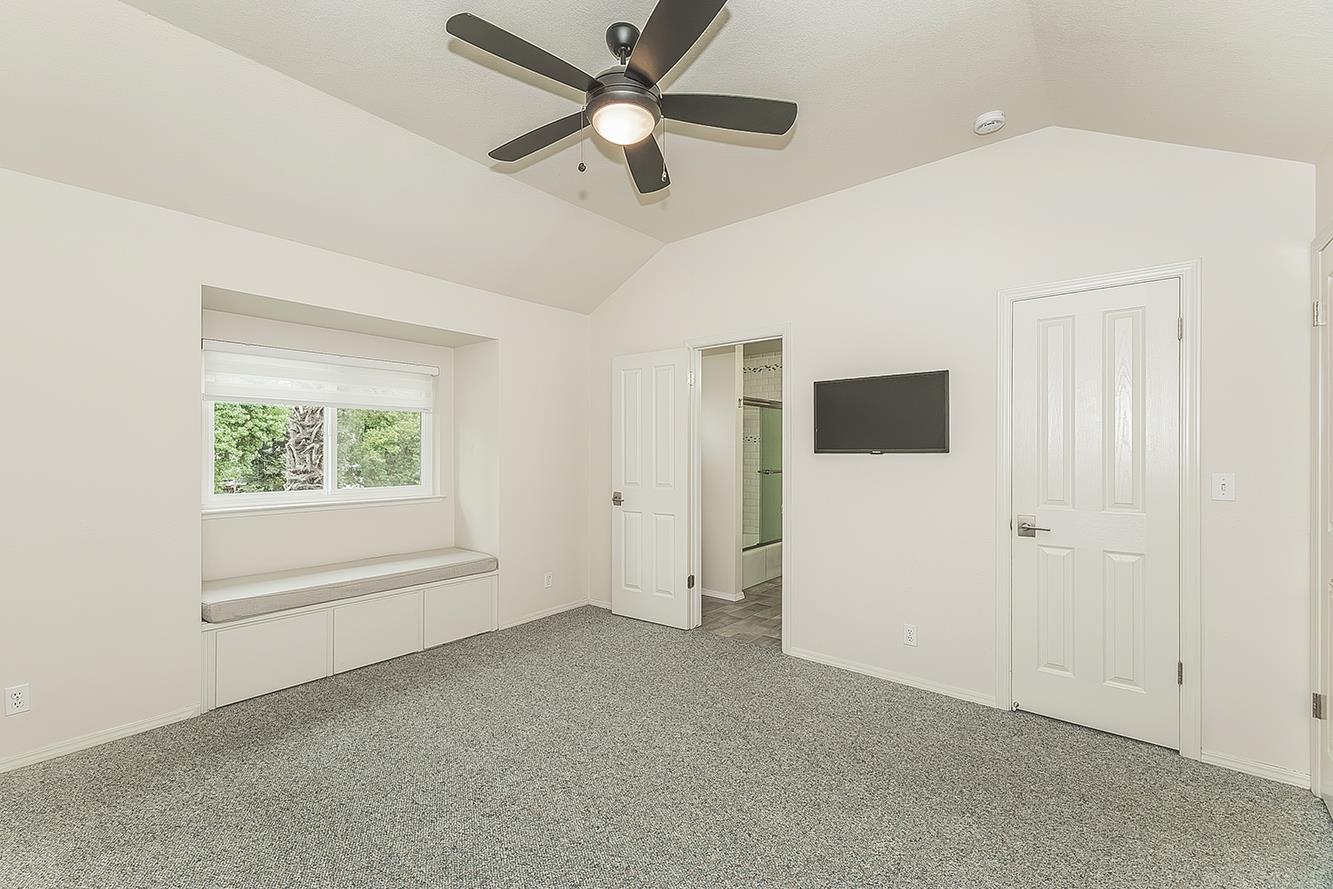 505 E Mariners Cir, Fresno, CA 93730