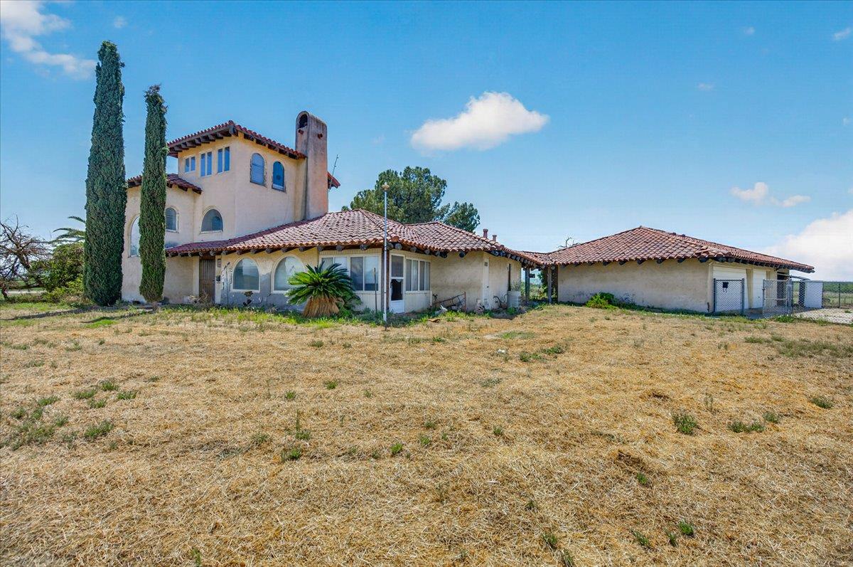 19185 W Jensen Ave, Kerman, CA 93630