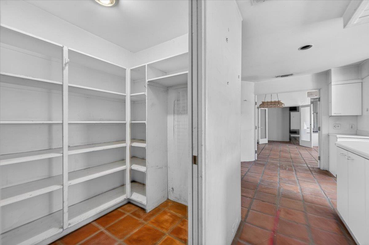 19185 W Jensen Ave, Kerman, CA 93630