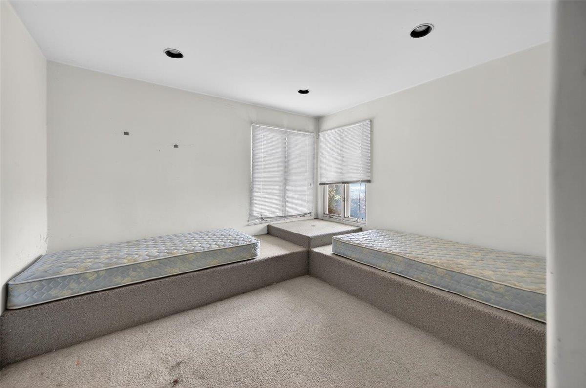 19185 W Jensen Ave, Kerman, CA 93630