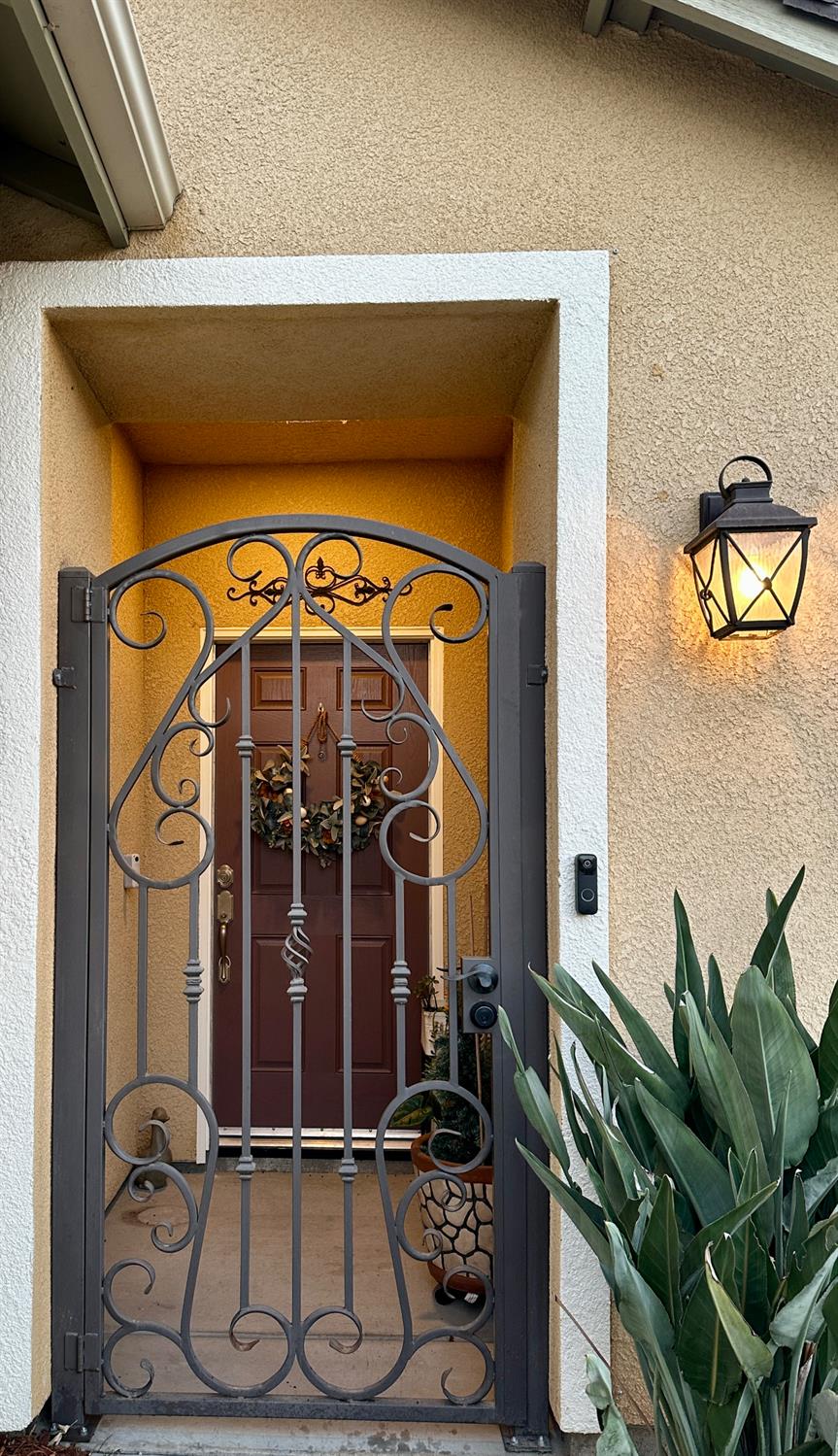 843 Bellis, Dinuba, CA 93618