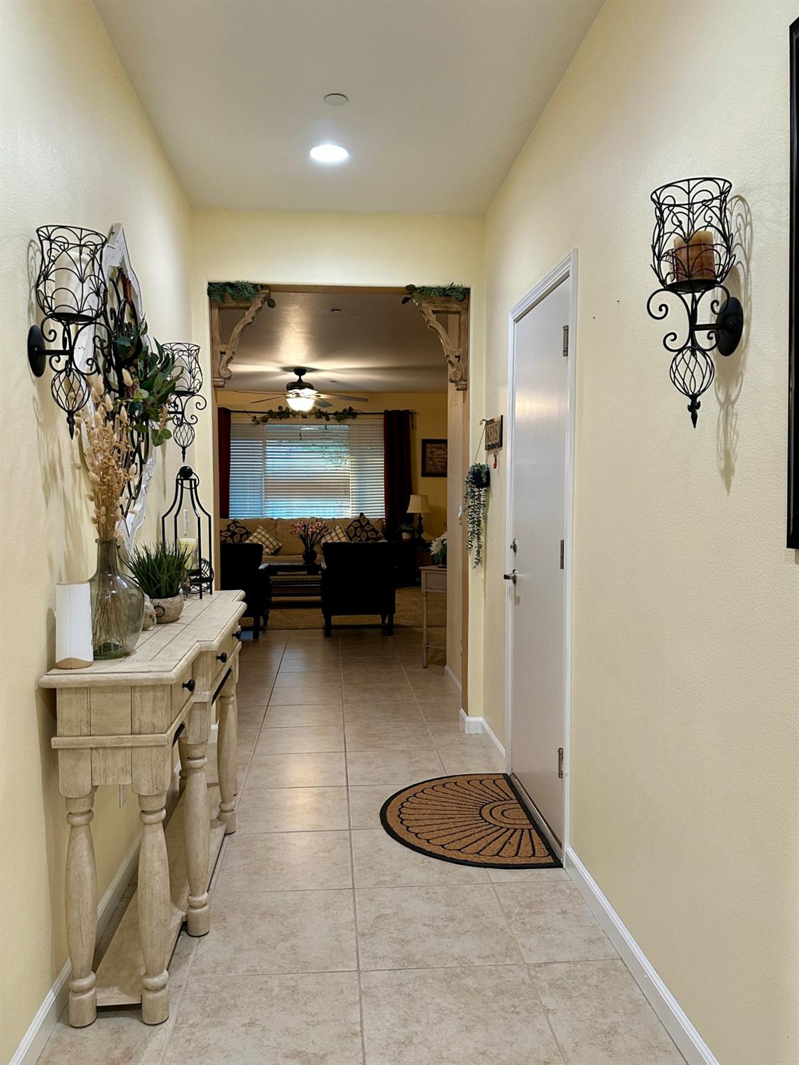 843 Bellis, Dinuba, CA 93618