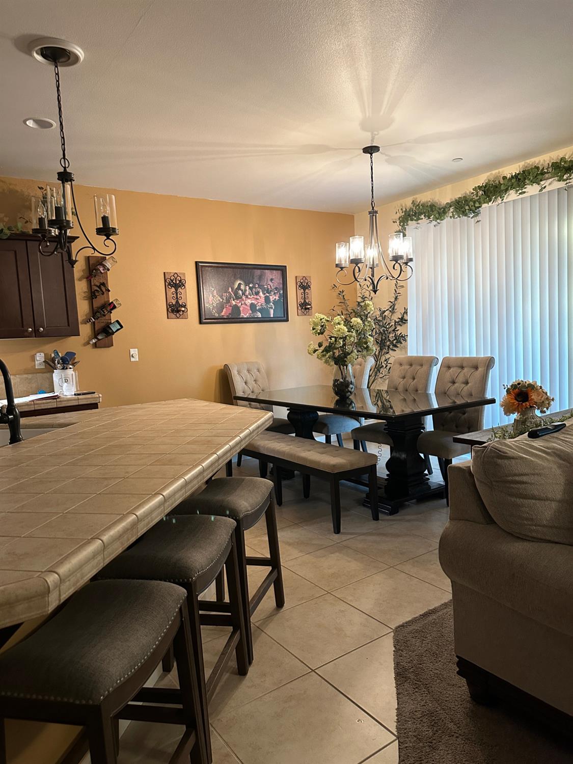 843 Bellis, Dinuba, CA 93618