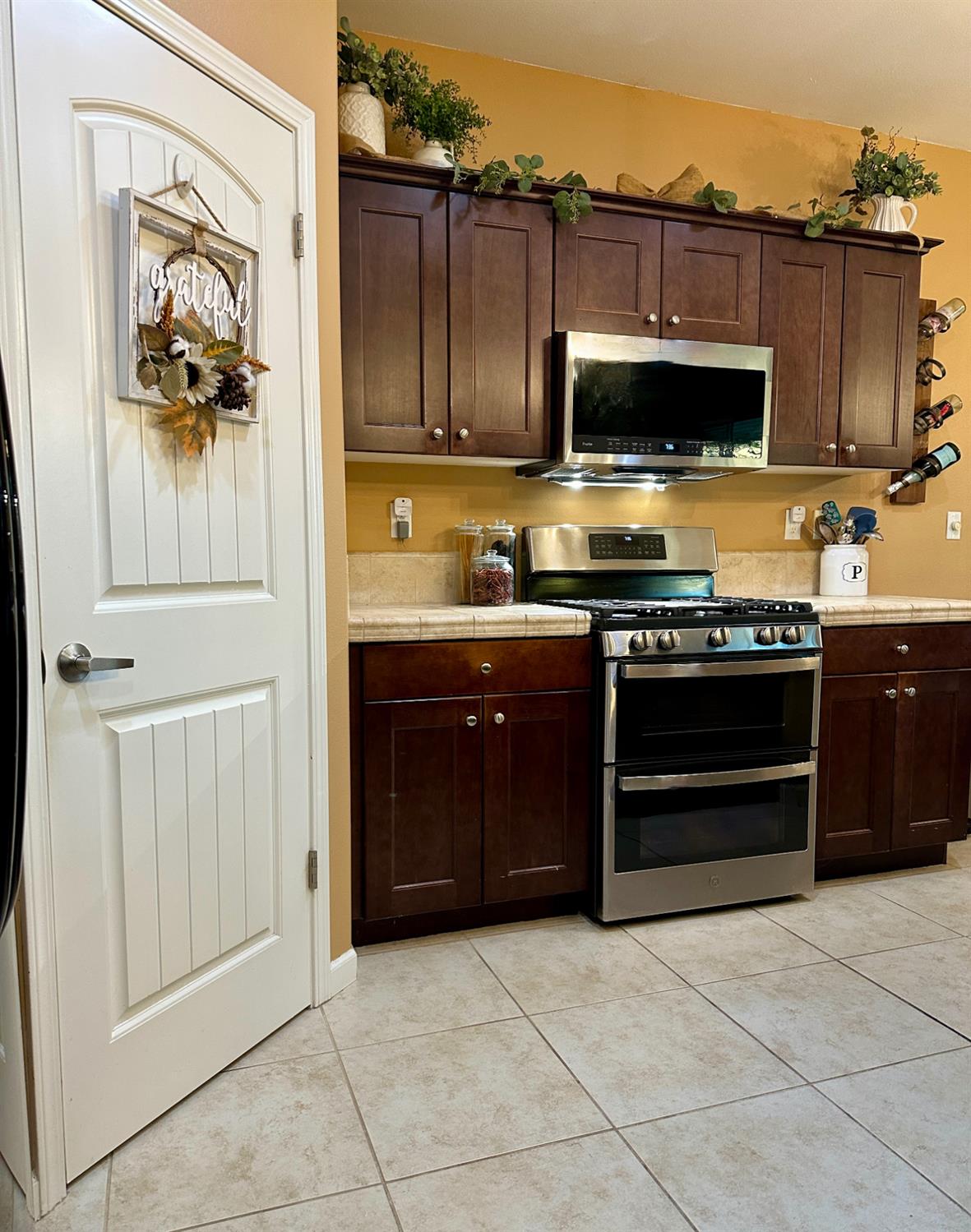 843 Bellis, Dinuba, CA 93618