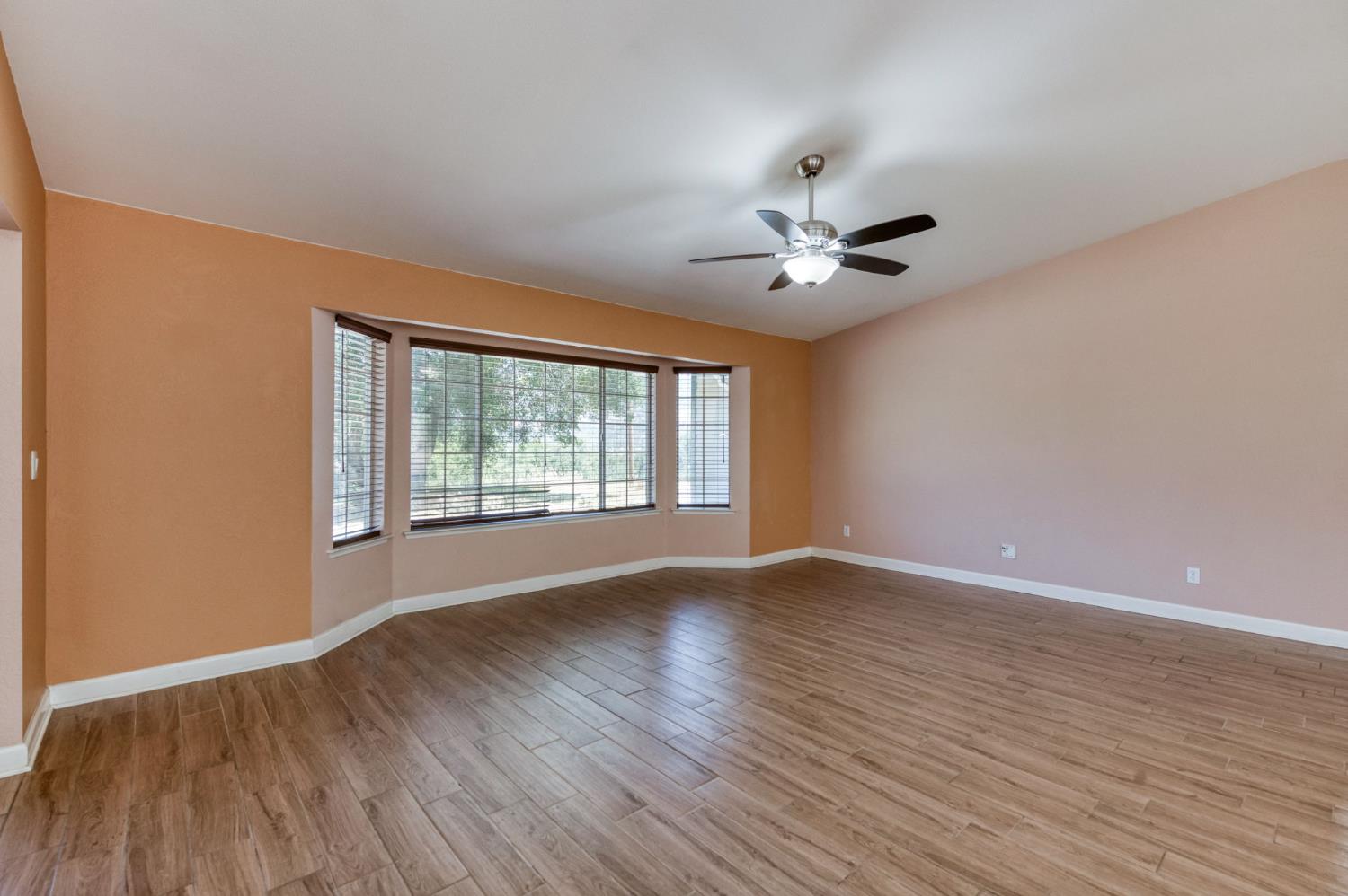 33072 Black Mountain Rd, Tollhouse, CA 93667