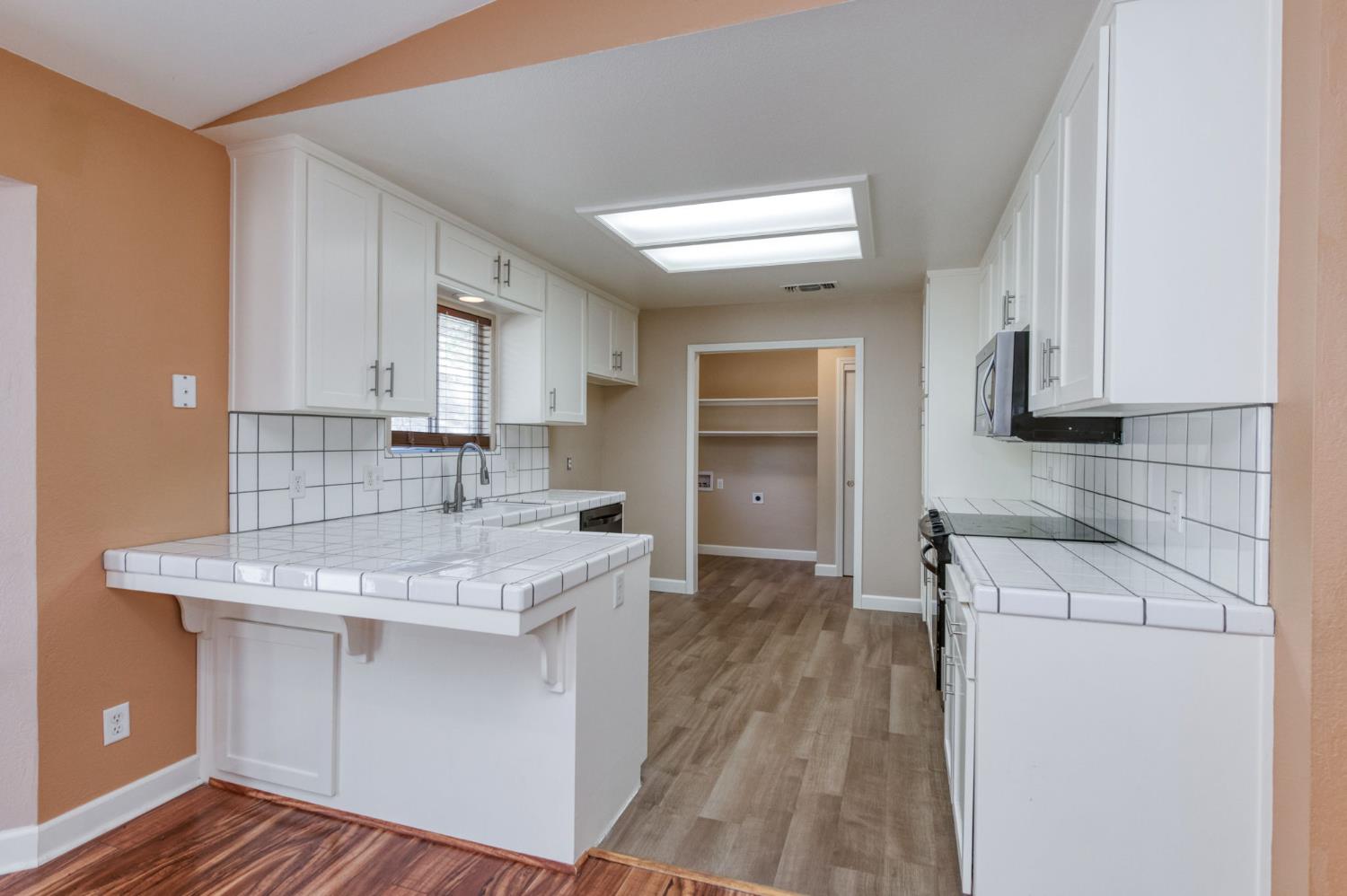 33072 Black Mountain Rd, Tollhouse, CA 93667