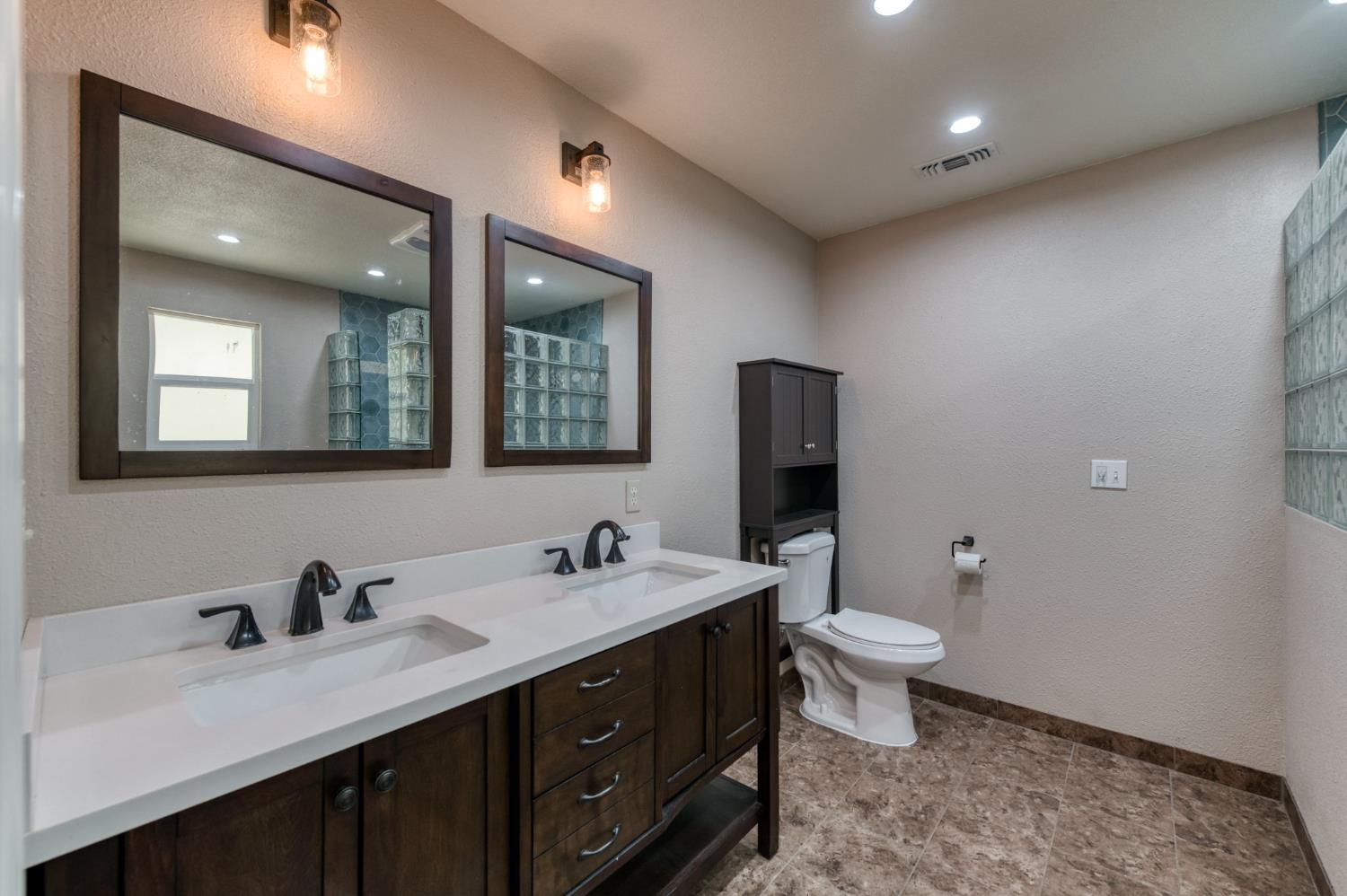 33072 Black Mountain Rd, Tollhouse, CA 93667