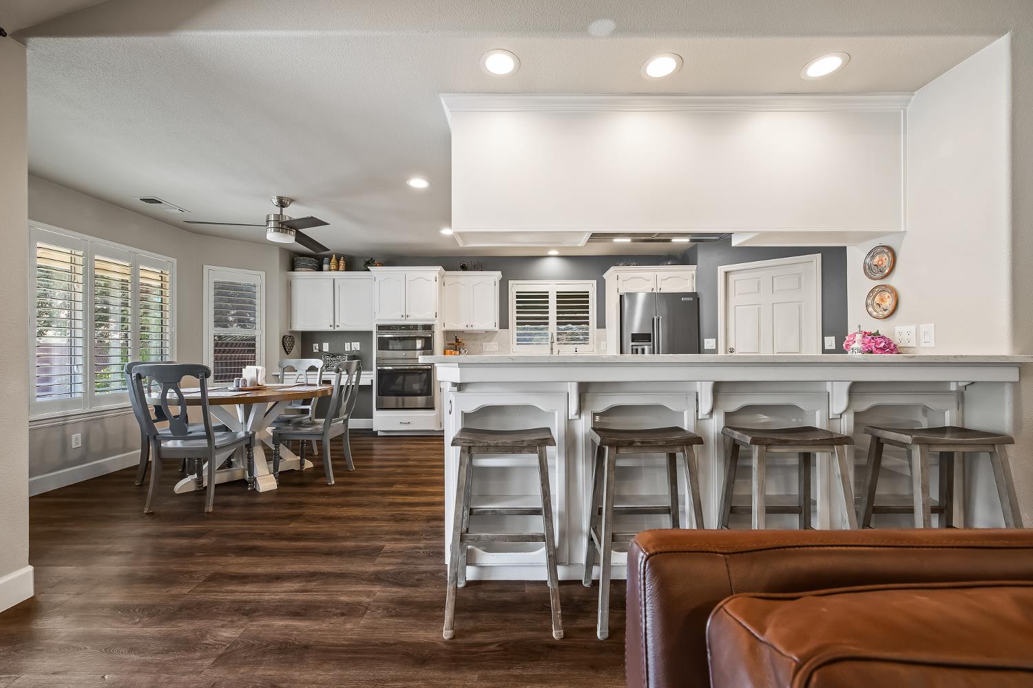 21965 Oak Hill Ln, Clovis, CA 93619