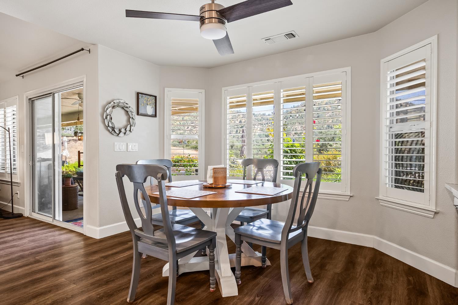 21965 Oak Hill Ln, Clovis, CA 93619