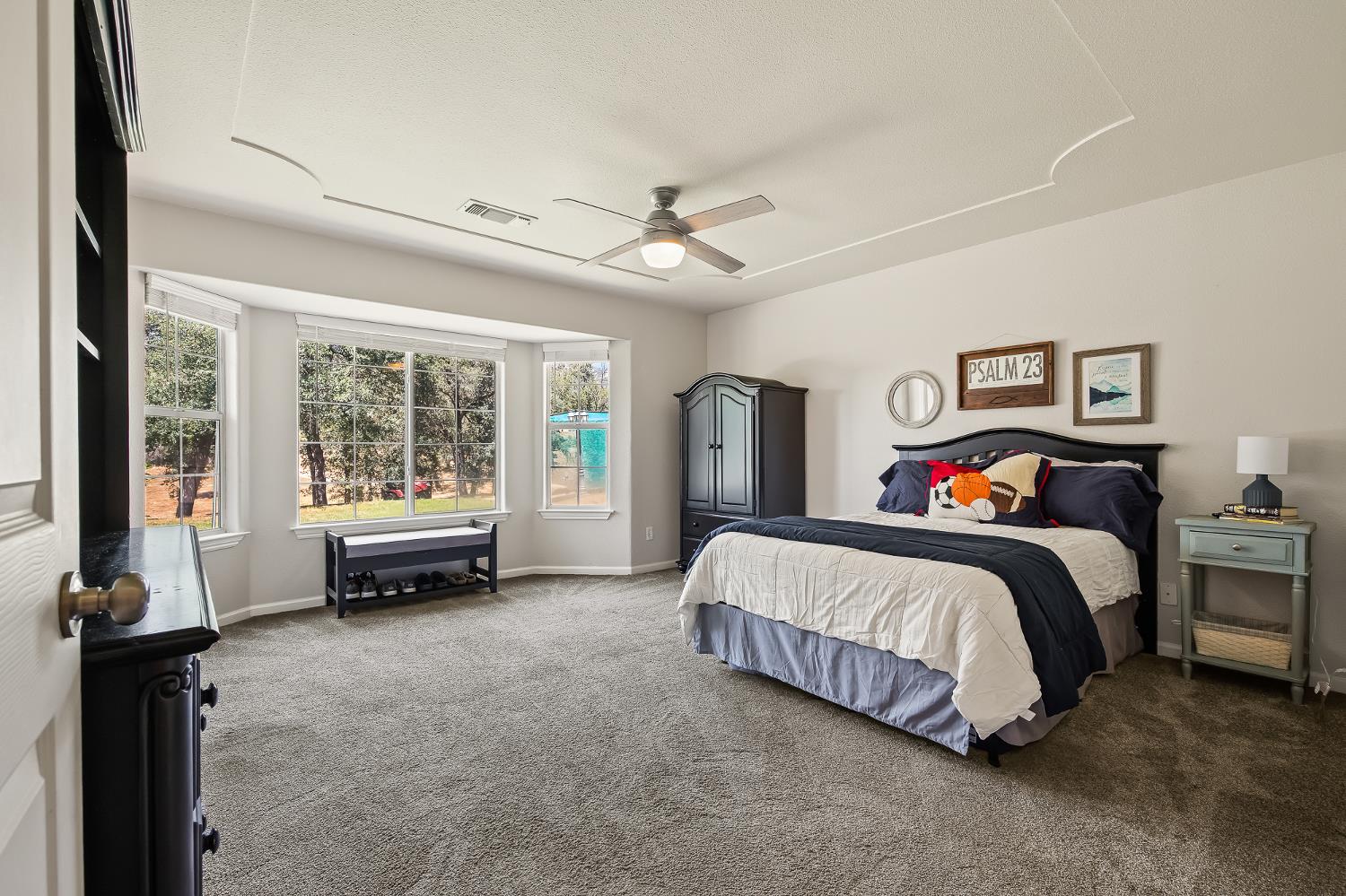 21965 Oak Hill Ln, Clovis, CA 93619