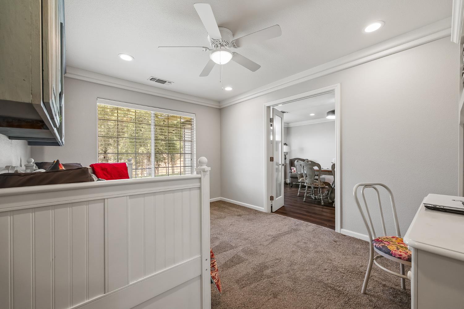 21965 Oak Hill Ln, Clovis, CA 93619