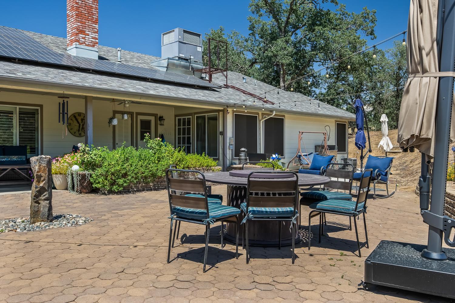 21965 Oak Hill Ln, Clovis, CA 93619