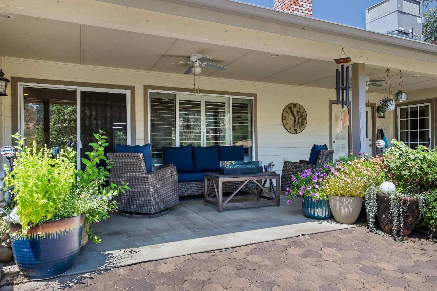 21965 Oak Hill Ln, Clovis, CA 93619