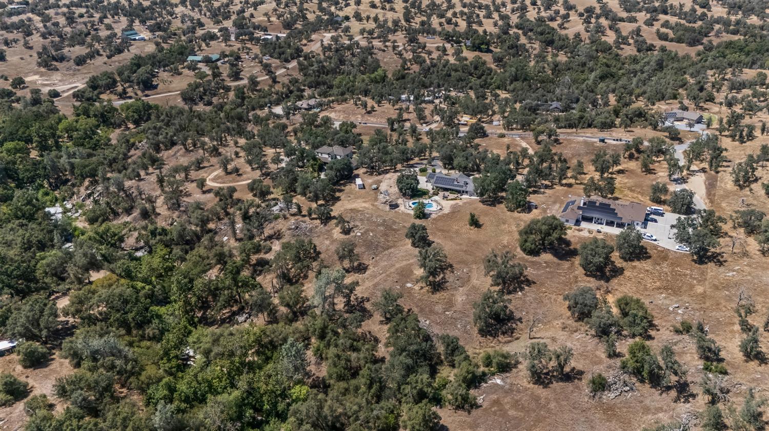 21965 Oak Hill Ln, Clovis, CA 93619
