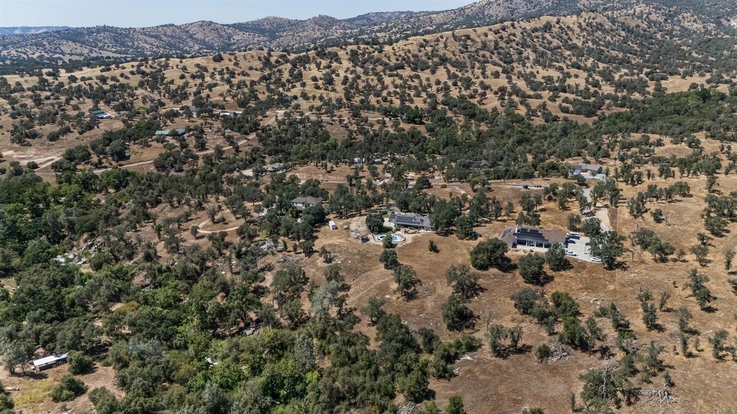 21965 Oak Hill Ln, Clovis, CA 93619