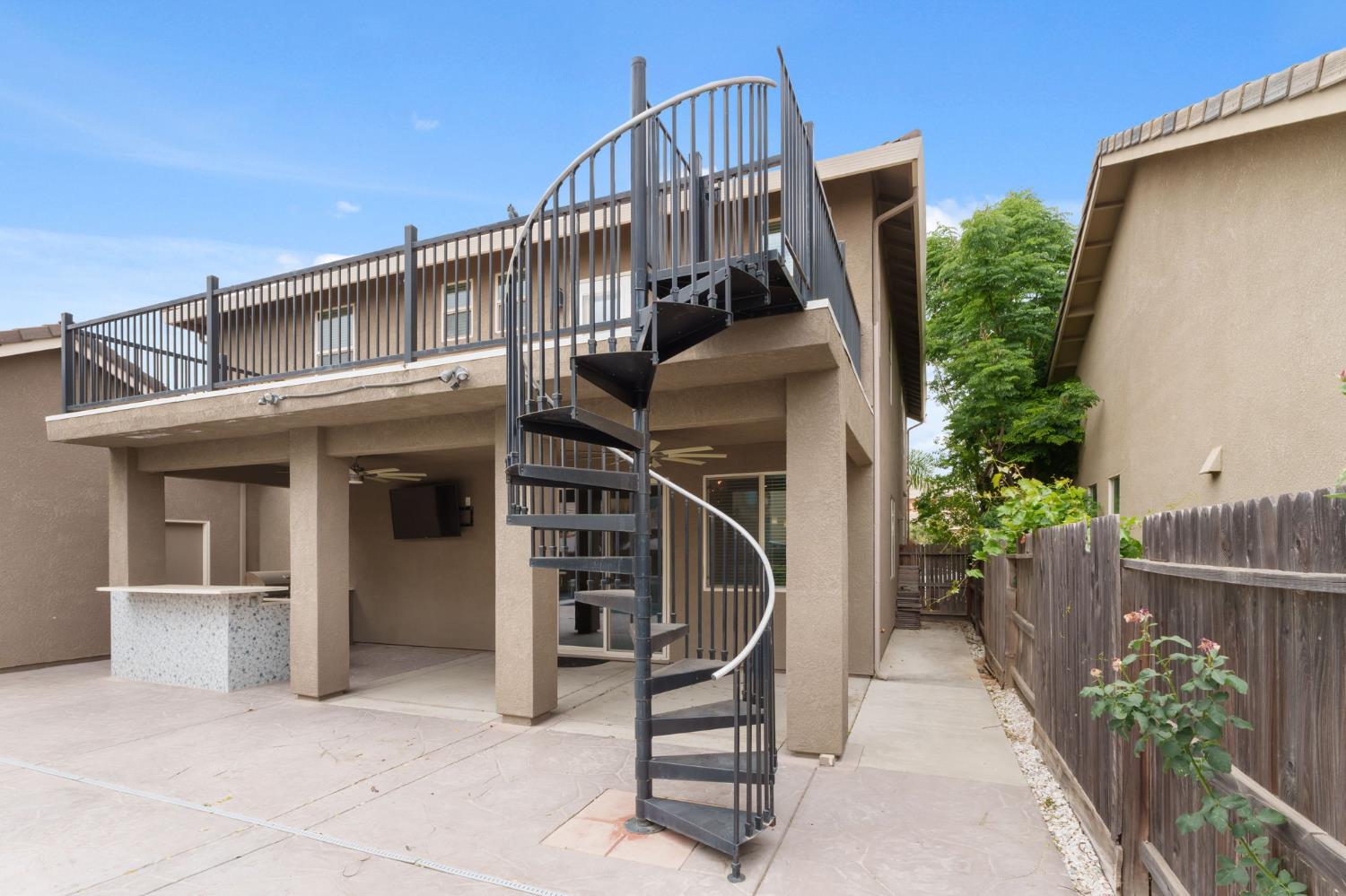2977 Twinberry Ave, Clovis, CA 93619