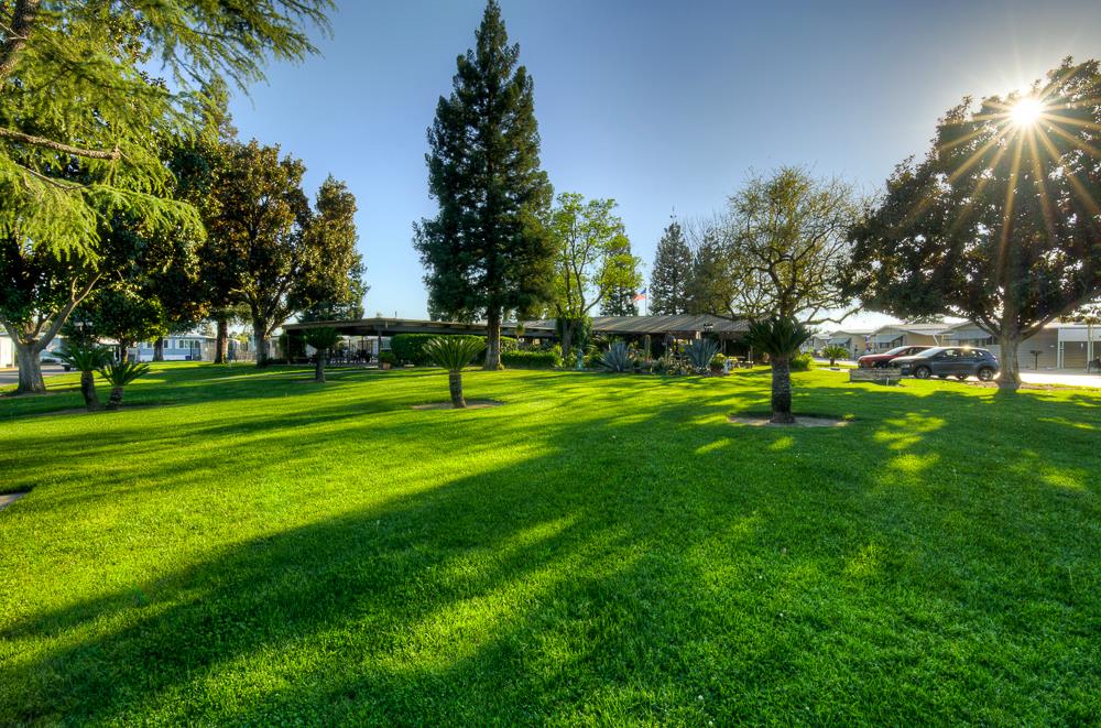 1001 Sylmar Ave #3, Clovis, CA 93619