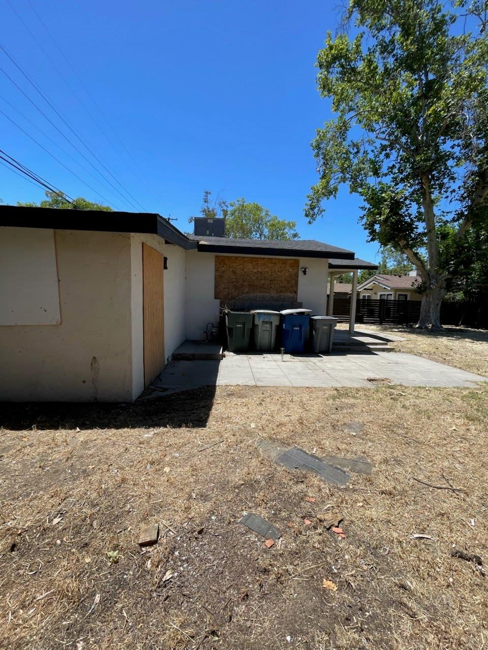 534 E Vassar Ave, Fresno, CA 93704