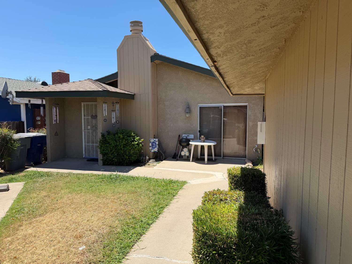 4053 N Feland Ave, Fresno, CA 93722