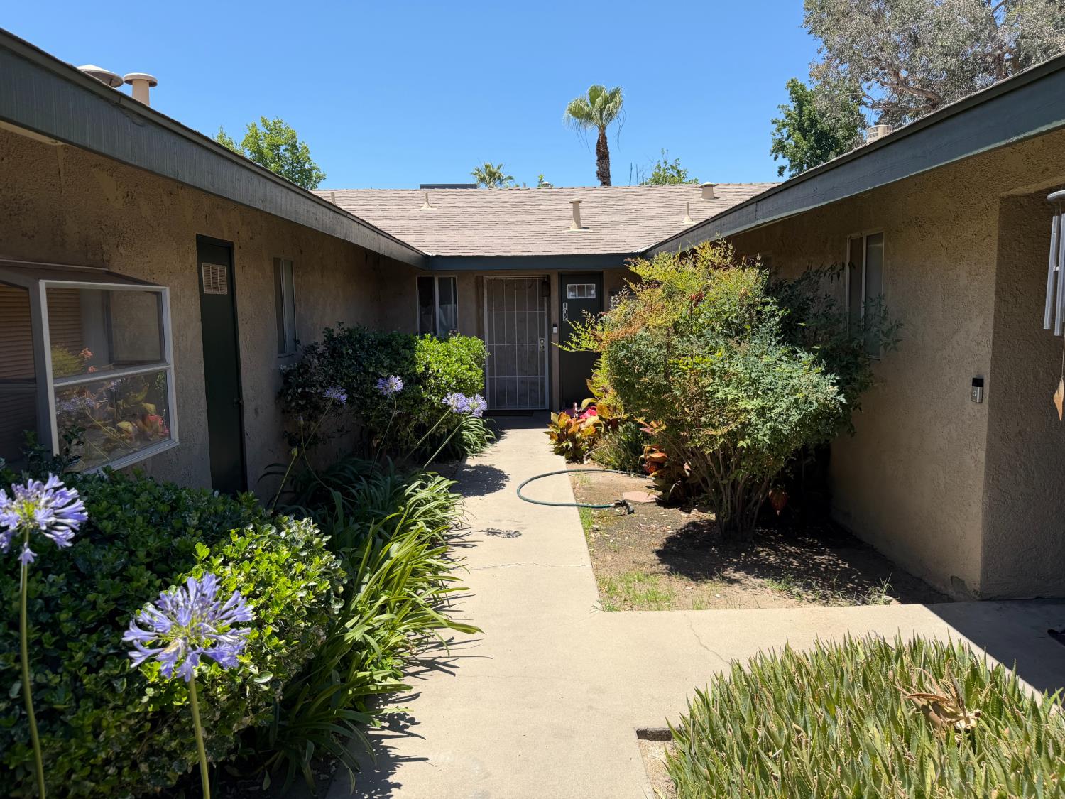 4053 N Feland Ave, Fresno, CA 93722